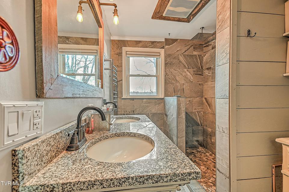 Photo #25: 212 Magnolia Drive