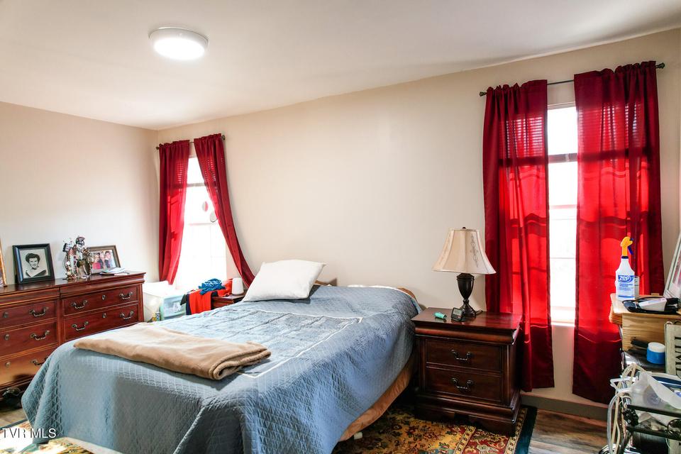 Photo #30: 2087 Fodderstack Mountain Loop