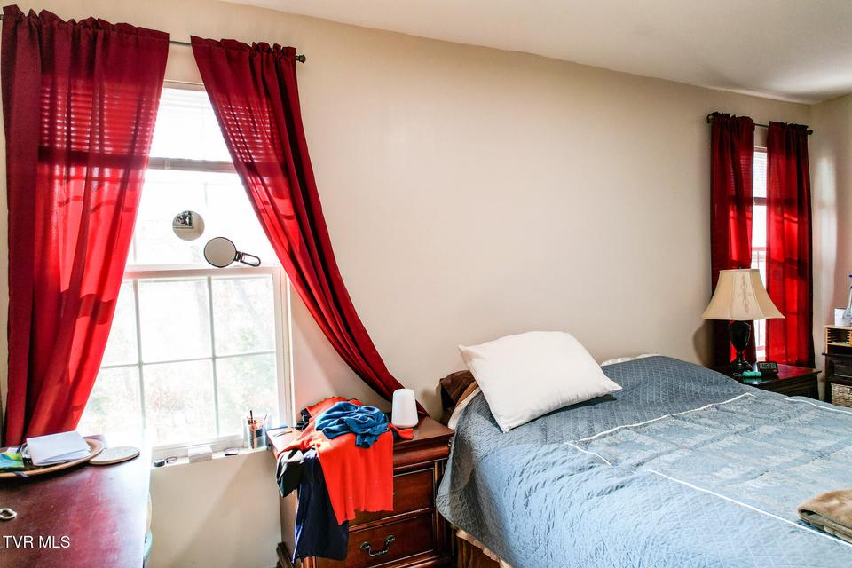 Photo #31: 2087 Fodderstack Mountain Loop