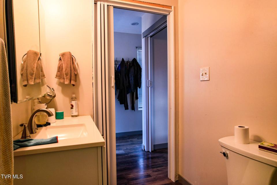 Photo #36: 2087 Fodderstack Mountain Loop