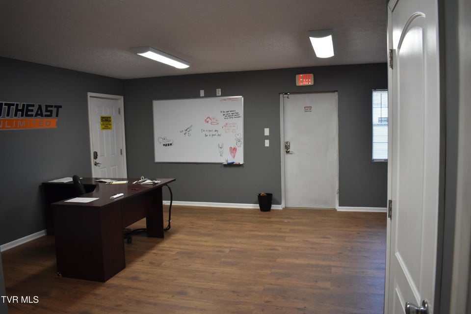 Photo #12: 475 Morelock Street