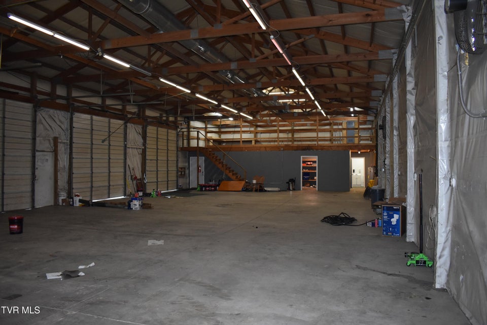 Photo #20: 475 Morelock Street