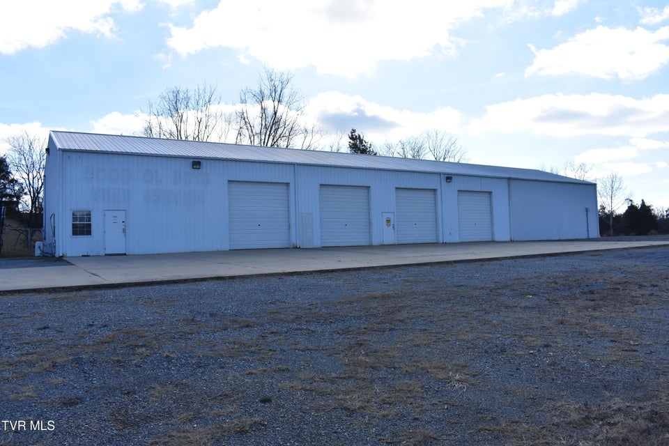 Photo #2: 475 Morelock Street