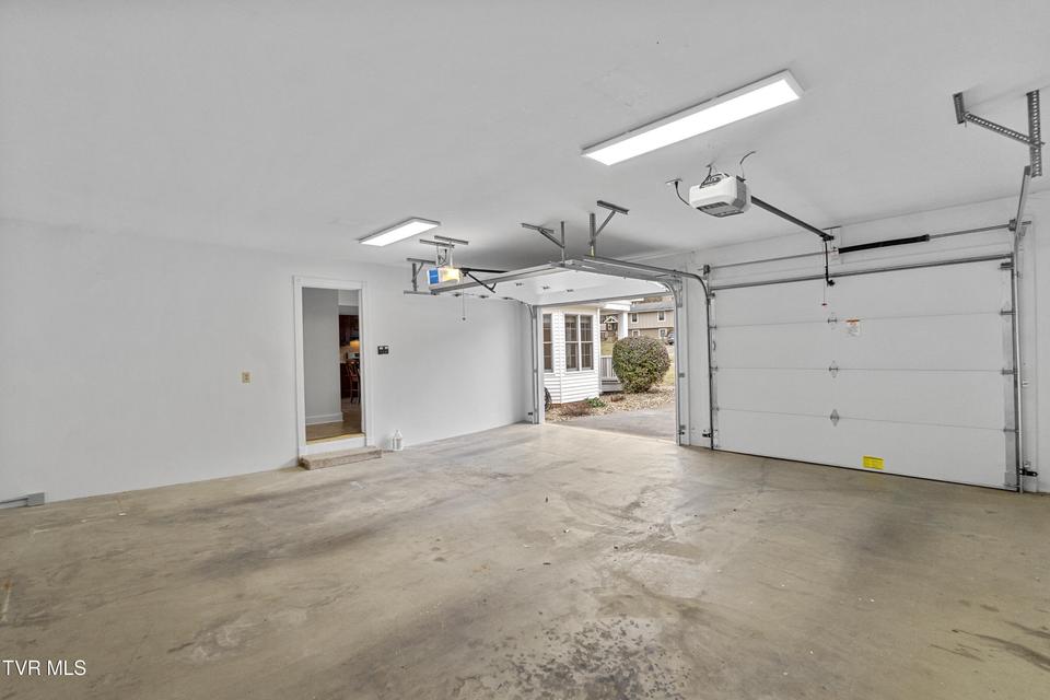 Photo #36: 104 Magnolia Drive