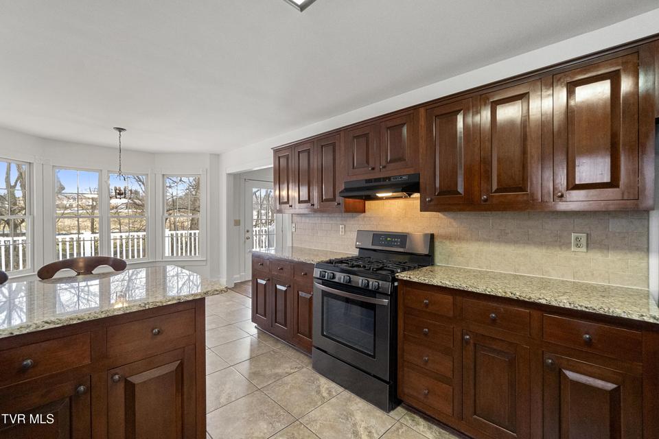 Photo #22: 104 Magnolia Drive