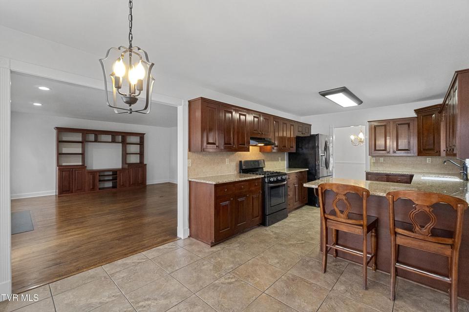 Photo #26: 104 Magnolia Drive