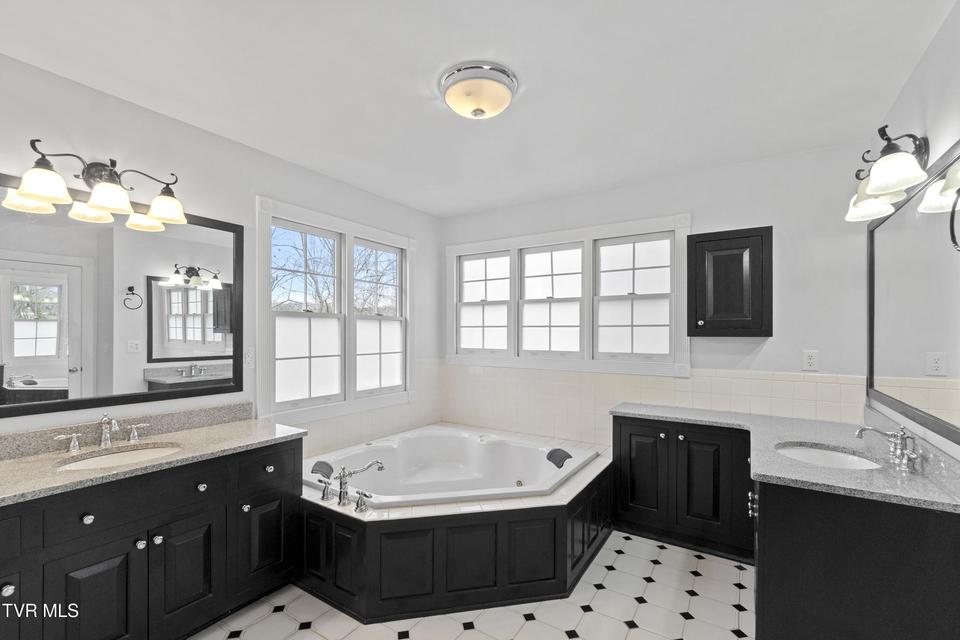 Photo #18: 104 Magnolia Drive