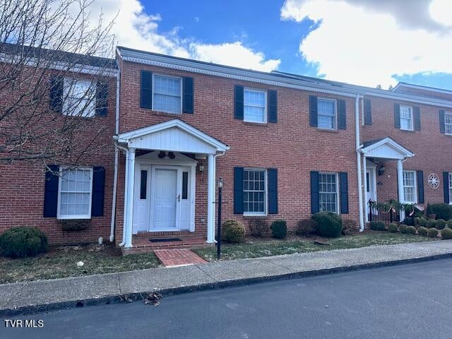 Photo #2: 2734 East Oakland Avenue 