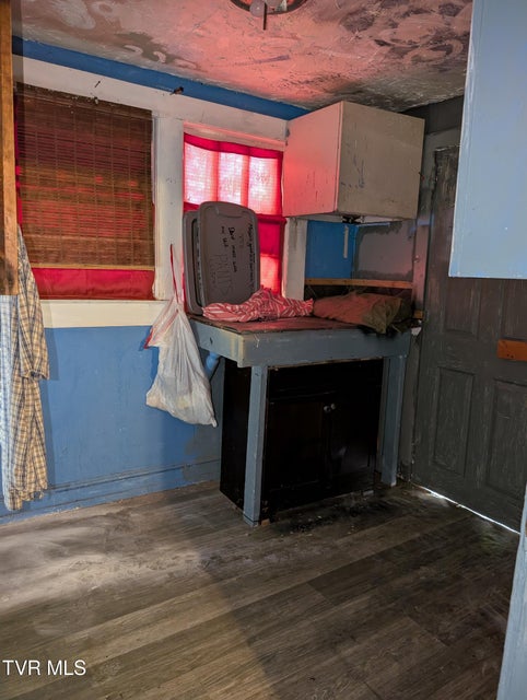 Photo #9: 918 Independence Drive