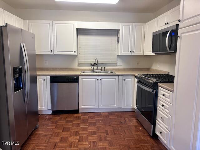 Photo #6: 2734 East Oakland Avenue 