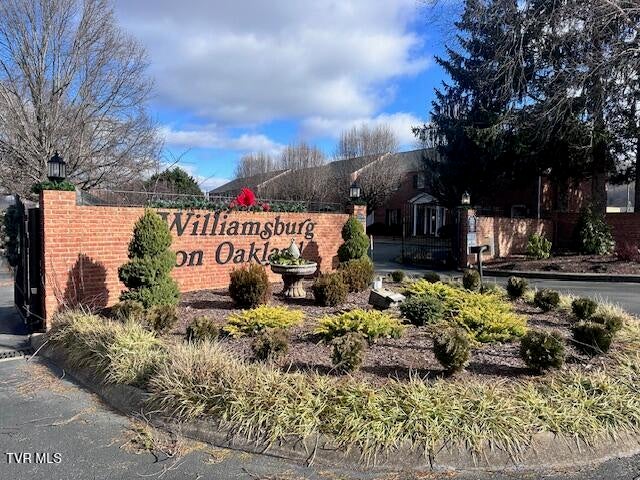 Photo #23: 2734 East Oakland Avenue 