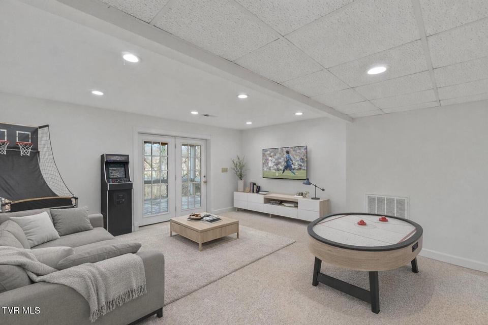 Photo #58: 104 Magnolia Drive