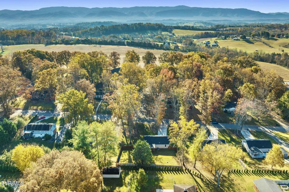 Photo #21: 135 Woodcrest Drive