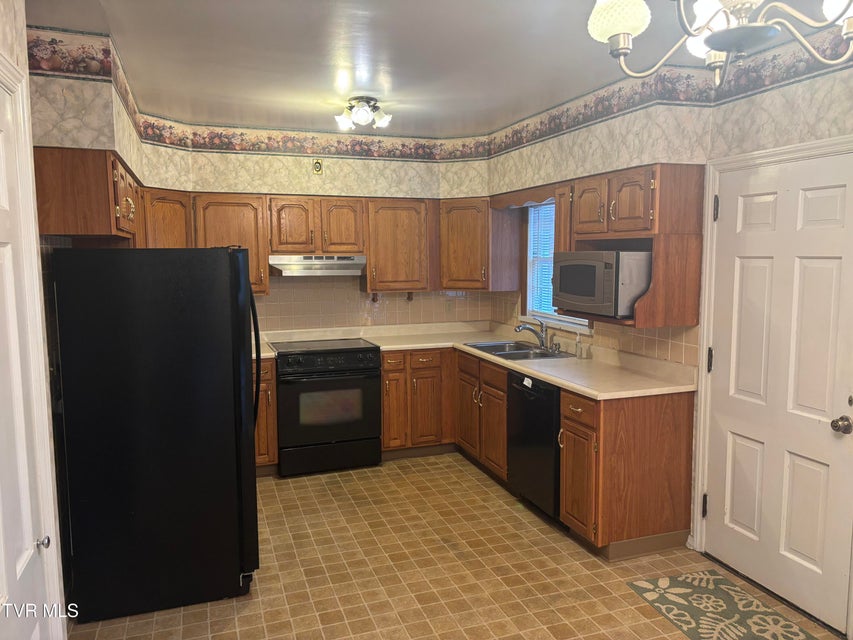 Photo #2: 902 Tusculum Boulevard