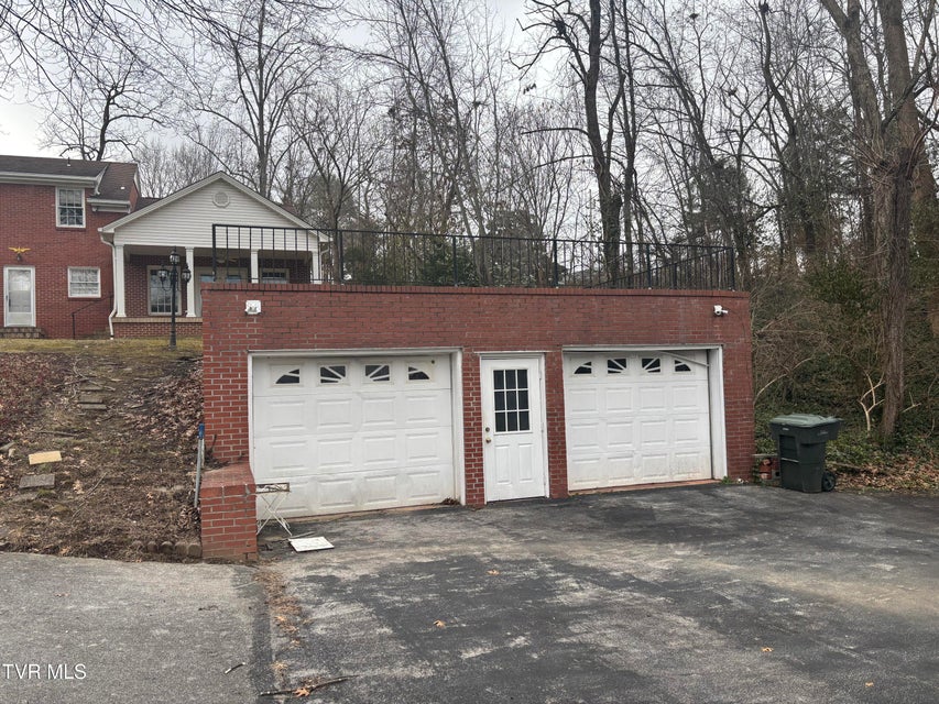 Photo #17: 902 Tusculum Boulevard