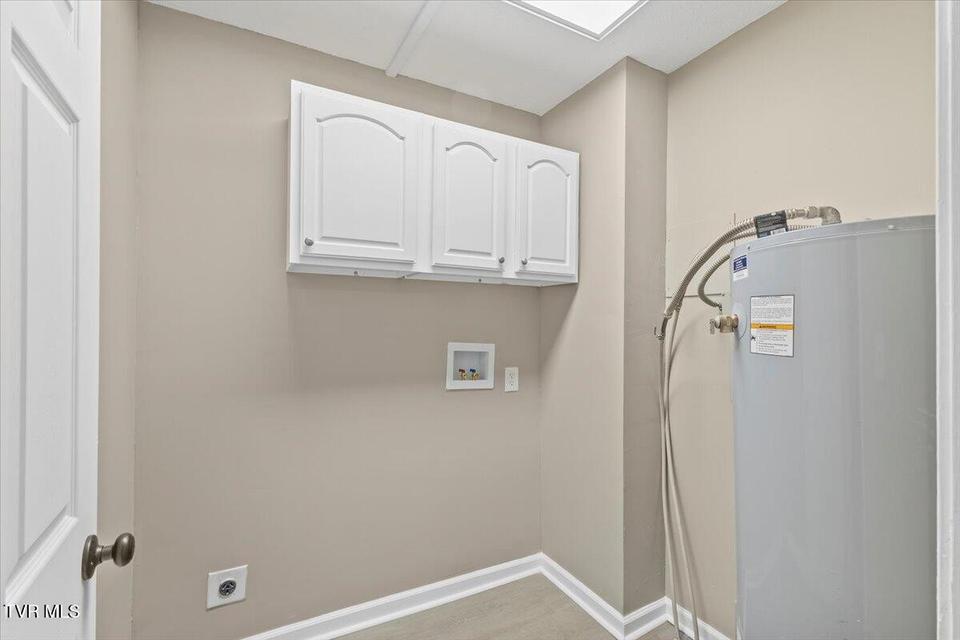 Photo #12: 205 Perry Street