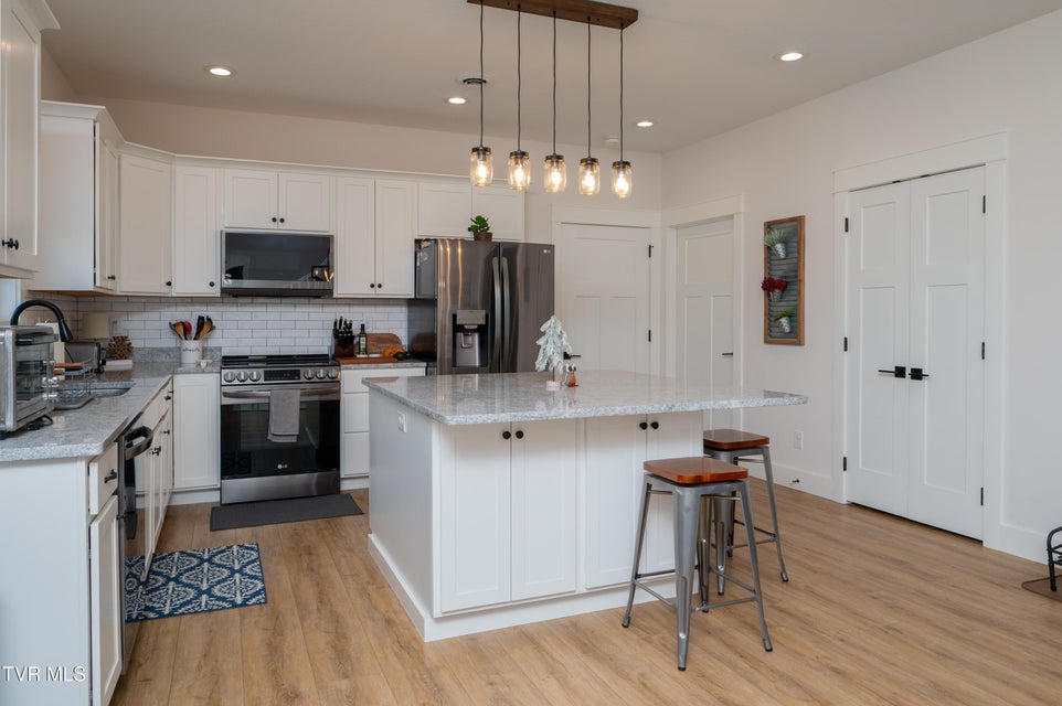 Photo #8: 285 New Hope Road