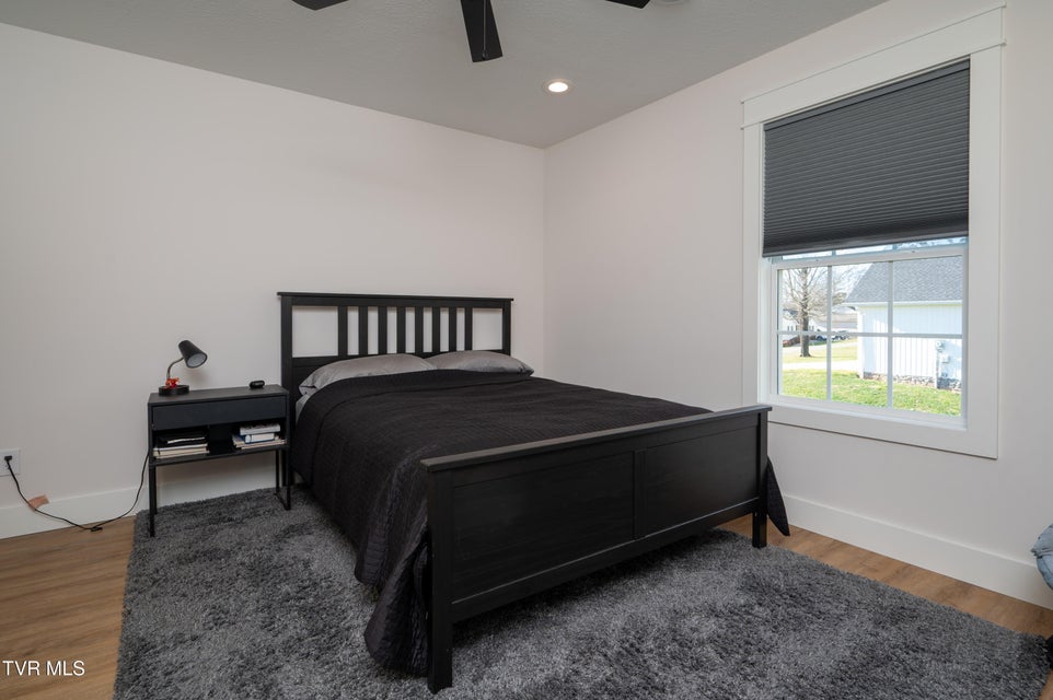 Photo #24: 285 New Hope Road