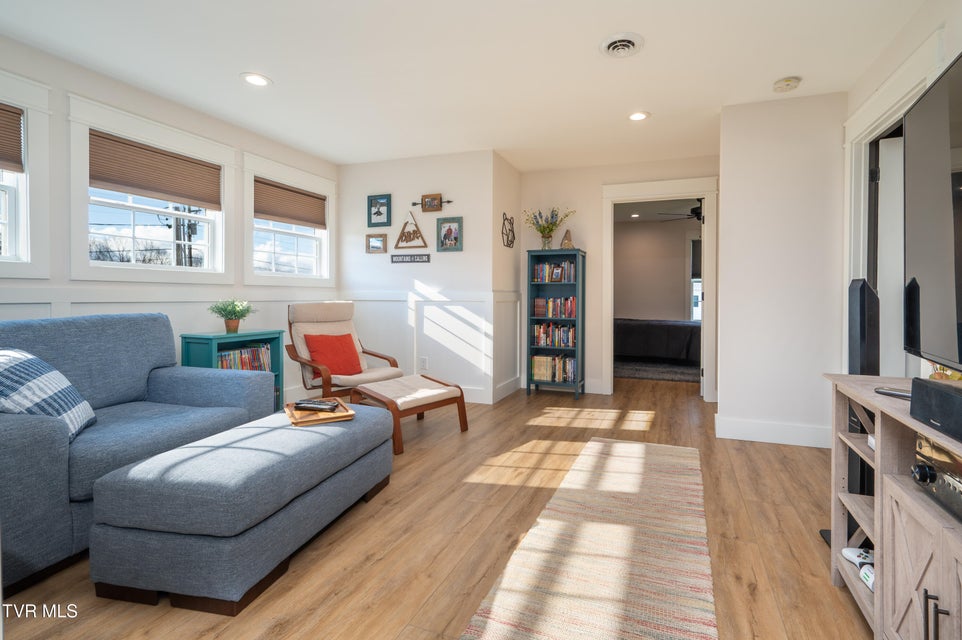 Photo #26: 285 New Hope Road