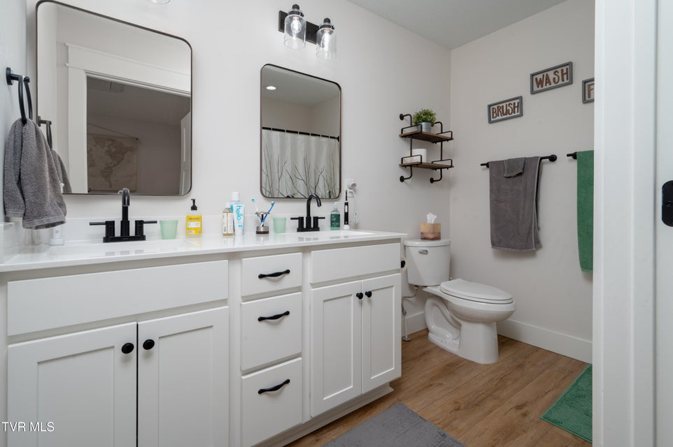 Photo #27: 285 New Hope Road