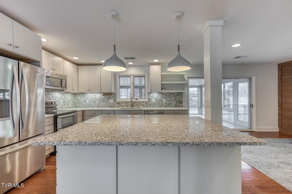 Photo #10: 715 Hollyhill Road