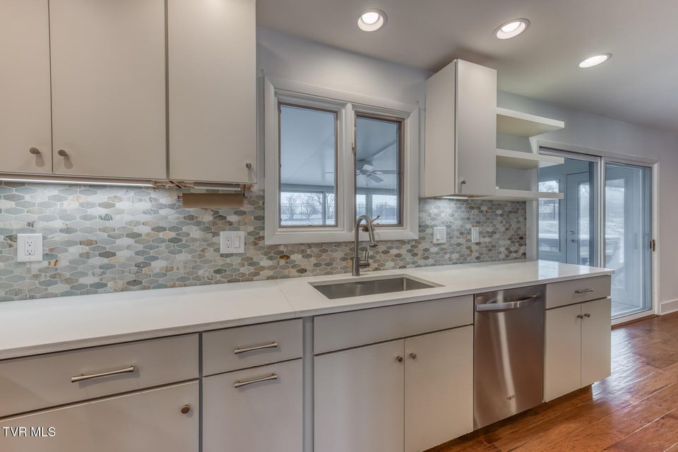 Photo #13: 715 Hollyhill Road