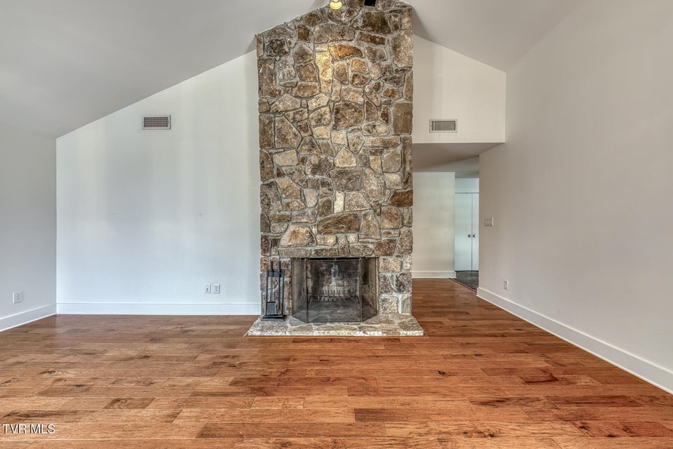 Photo #26: 715 Hollyhill Road