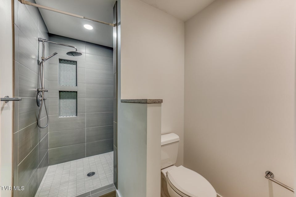 Photo #33: 715 Hollyhill Road