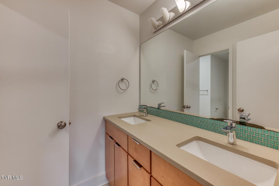 Photo #37: 715 Hollyhill Road