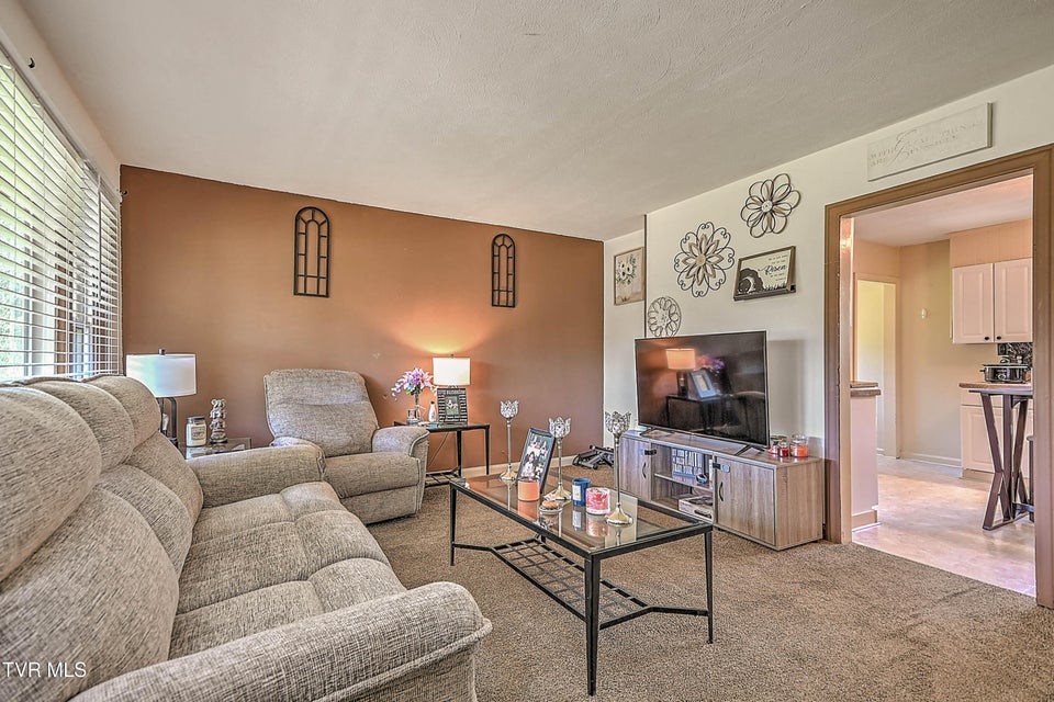 Photo #4: 16153 Baytree Road