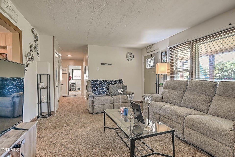 Photo #8: 16153 Baytree Road