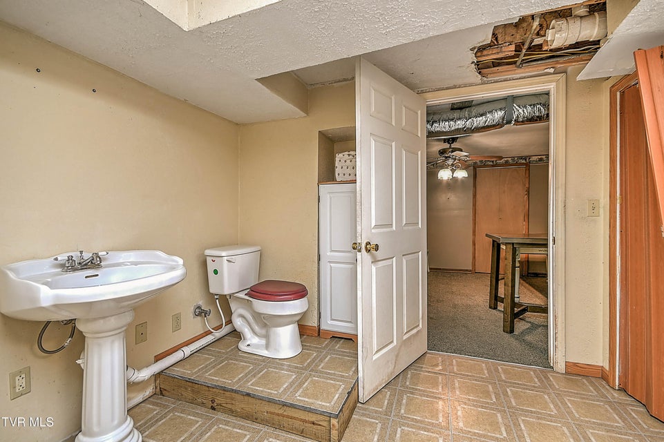 Photo #32: 16153 Baytree Road