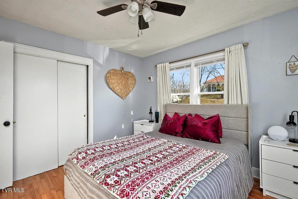 Photo #18: 209 Tennessee Street