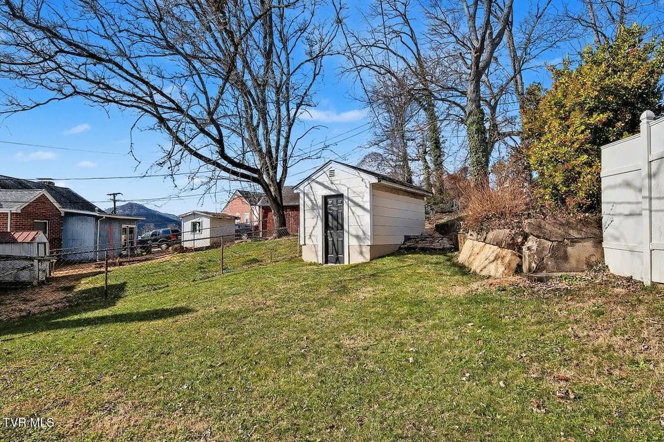 Photo #22: 209 Tennessee Street