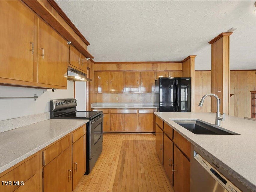 Photo #16: 7474 Evolene Circle