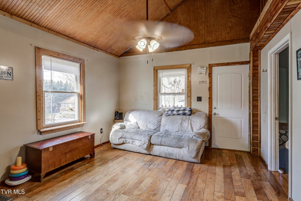 Photo #5: 1820 Ridgeway Drive