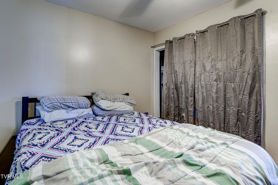 Photo #17: 1820 Ridgeway Drive