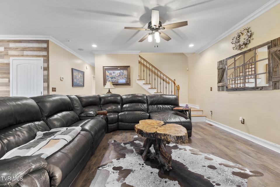 Photo #29: 3017 Hardy Road