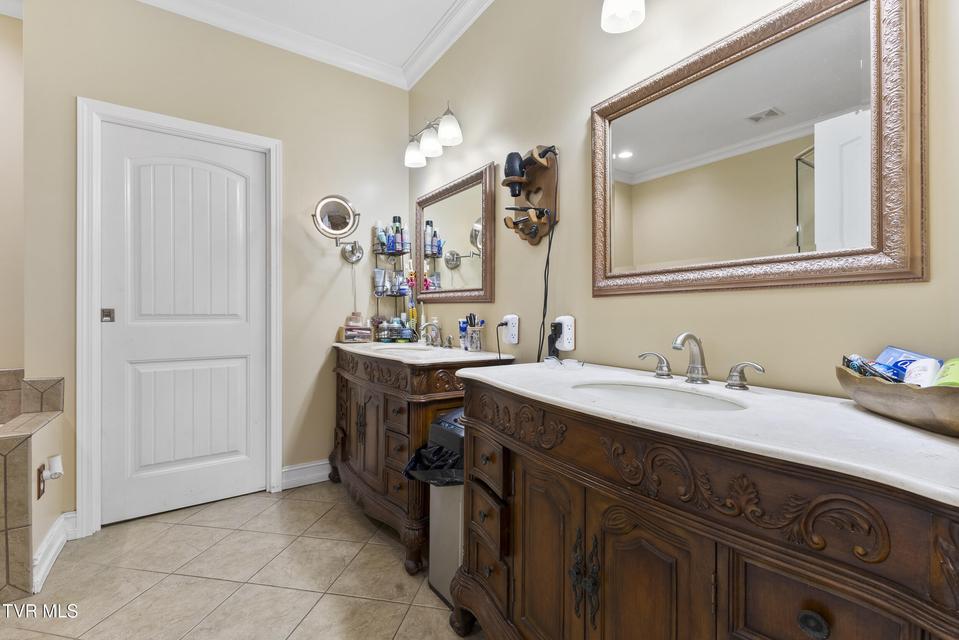 Photo #36: 3017 Hardy Road