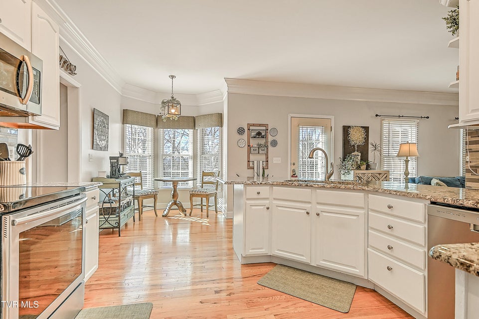 Photo #13: 616 Kings Ridge Drive