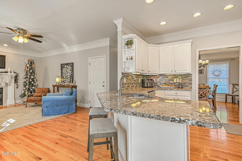 Photo #20: 616 Kings Ridge Drive