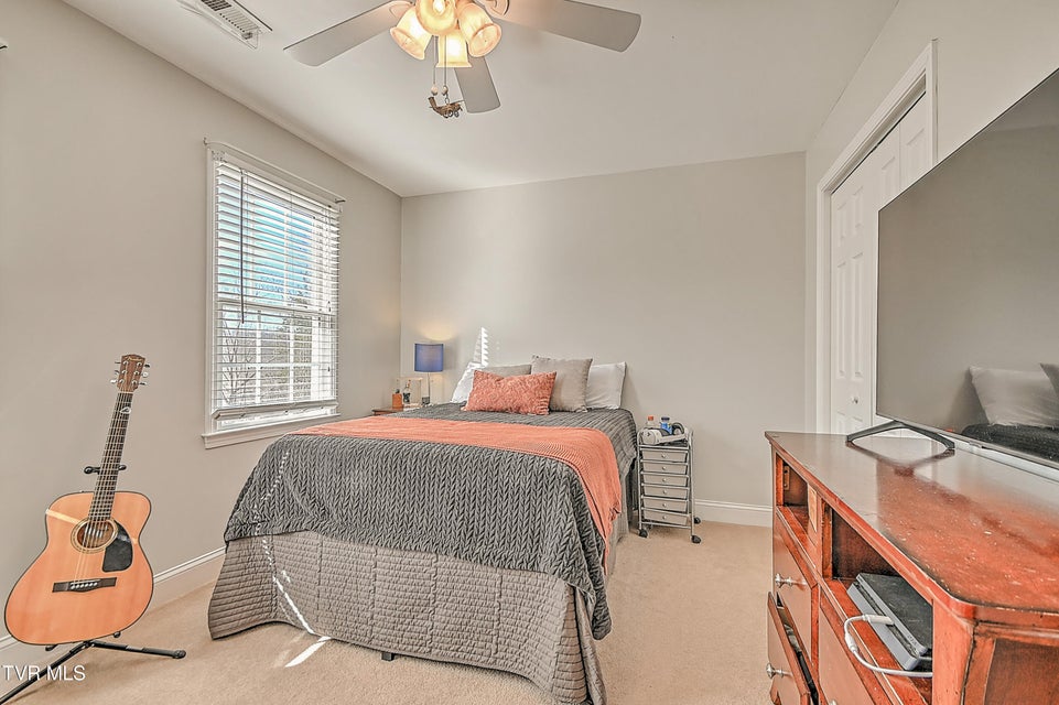 Photo #35: 616 Kings Ridge Drive