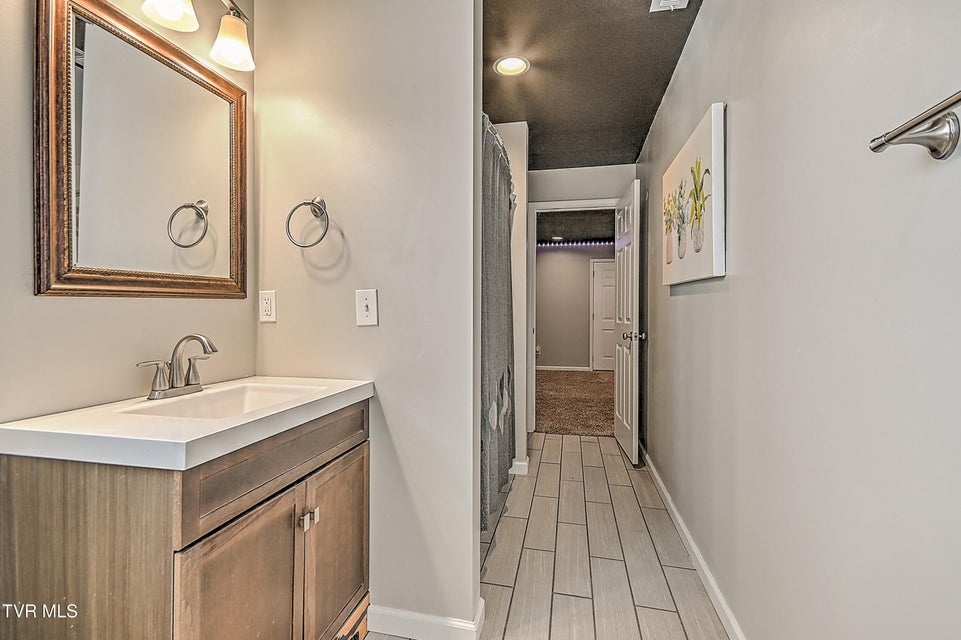 Photo #54: 616 Kings Ridge Drive