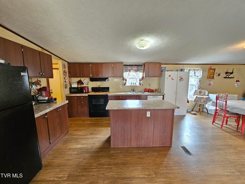 Photo #26: 1770 Highway 91 