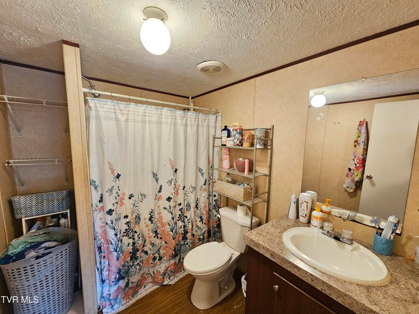 Photo #37: 1770 Highway 91 