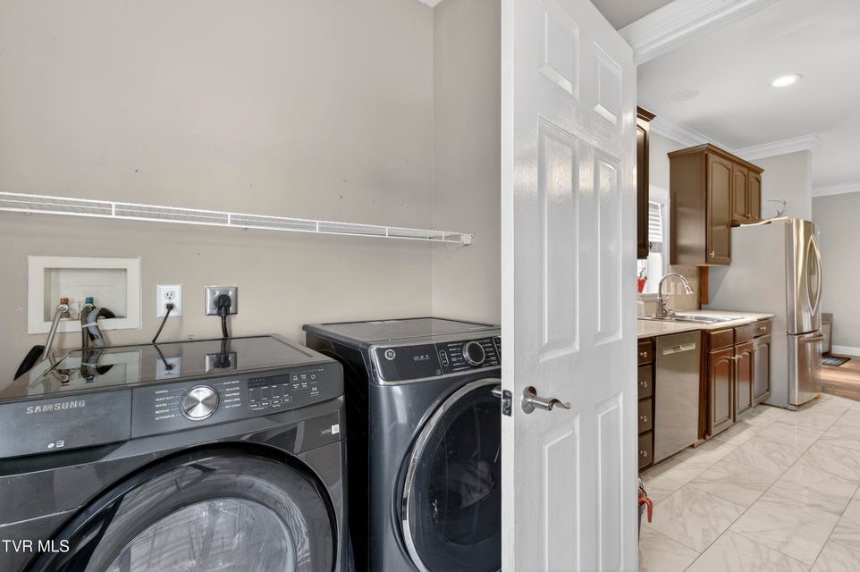 Photo #37: 17968 Overlook Dr 