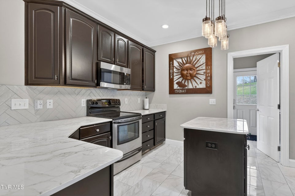 Photo #18: 17968 Overlook Dr 