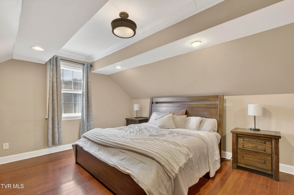 Photo #29: 17968 Overlook Dr 