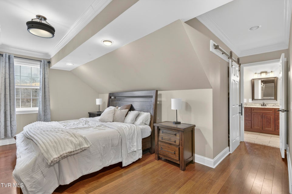 Photo #30: 17968 Overlook Dr 