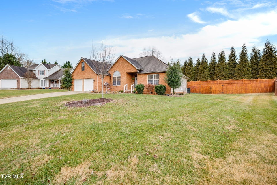 Photo #3: 220 Haley Walk